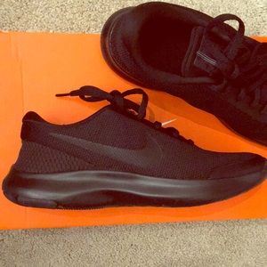 New with box! Nike Flex Run 7